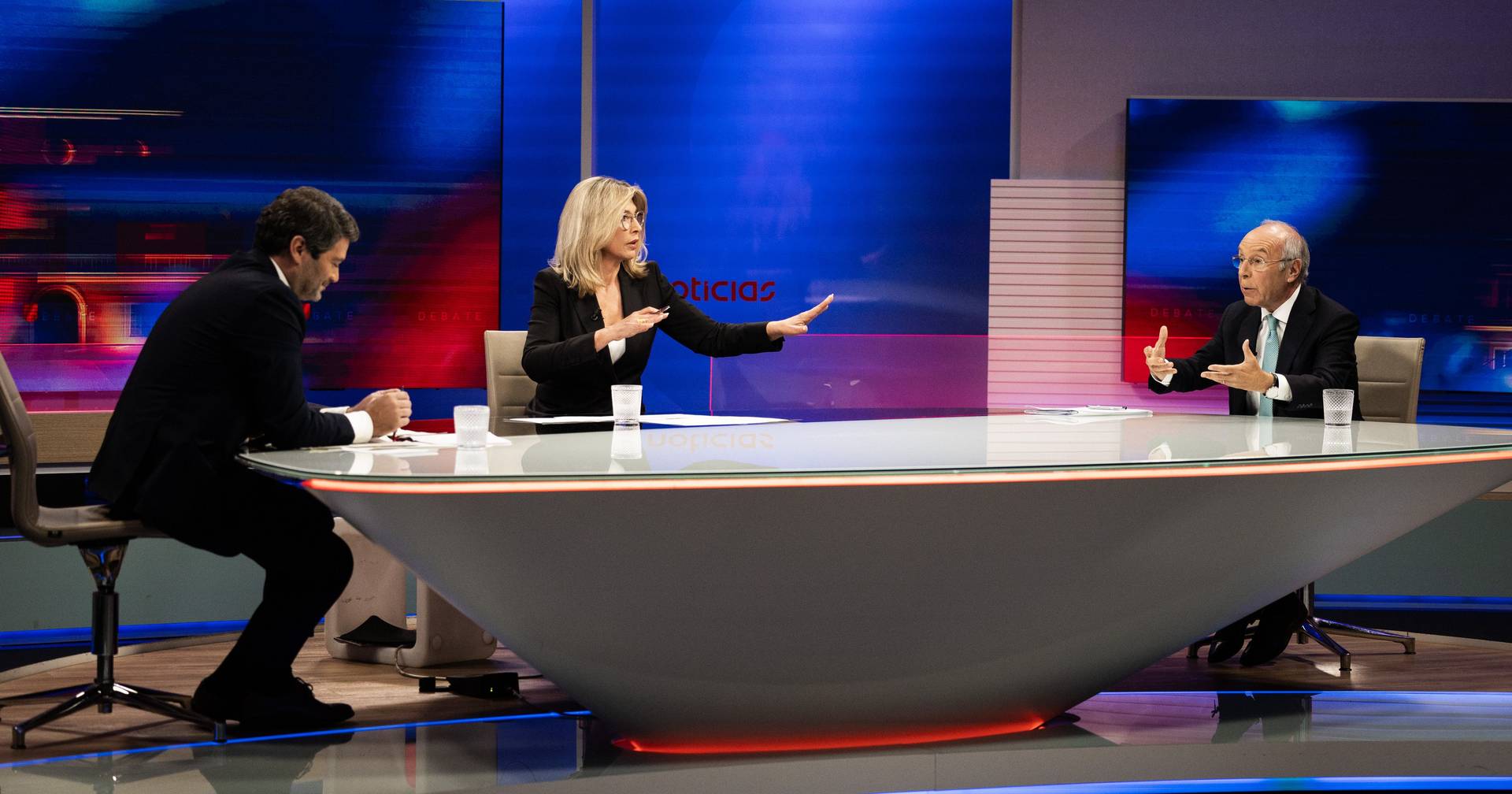 André Ventura vs. Luís Marques Mendes: listen here to the debate between the presidential candidates supported by Chega and PSD