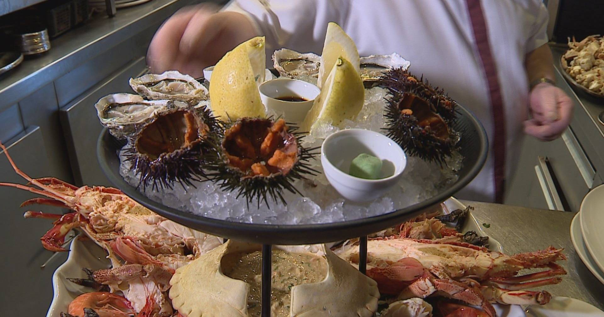 New Boa Cama Boa Mesa guide brings 365 suggestions for taverns and seafood restaurants