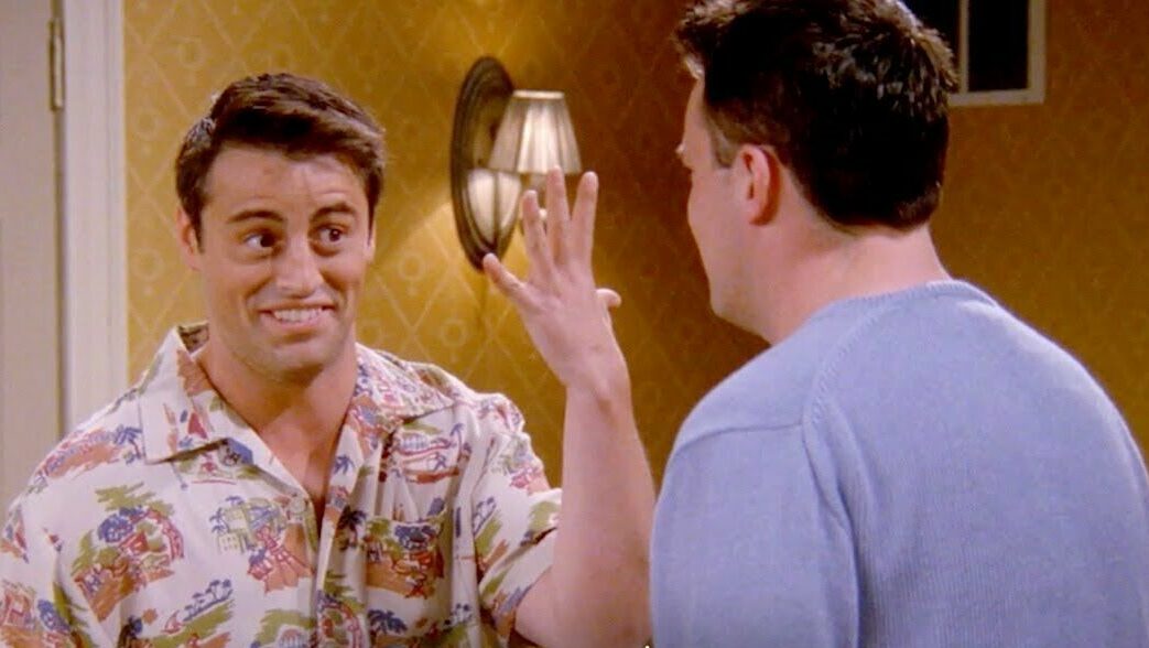 Joey was right: hand models earn up to 2500 euros a day