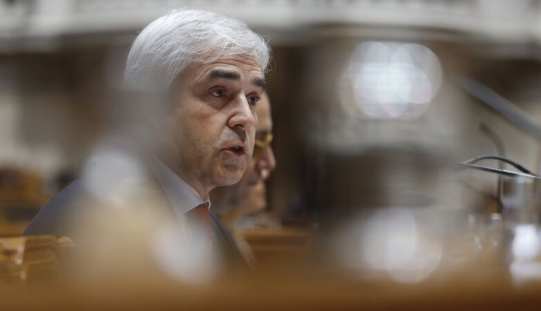 Melo ensures that Black Hawk helicopters land at hospital heliports