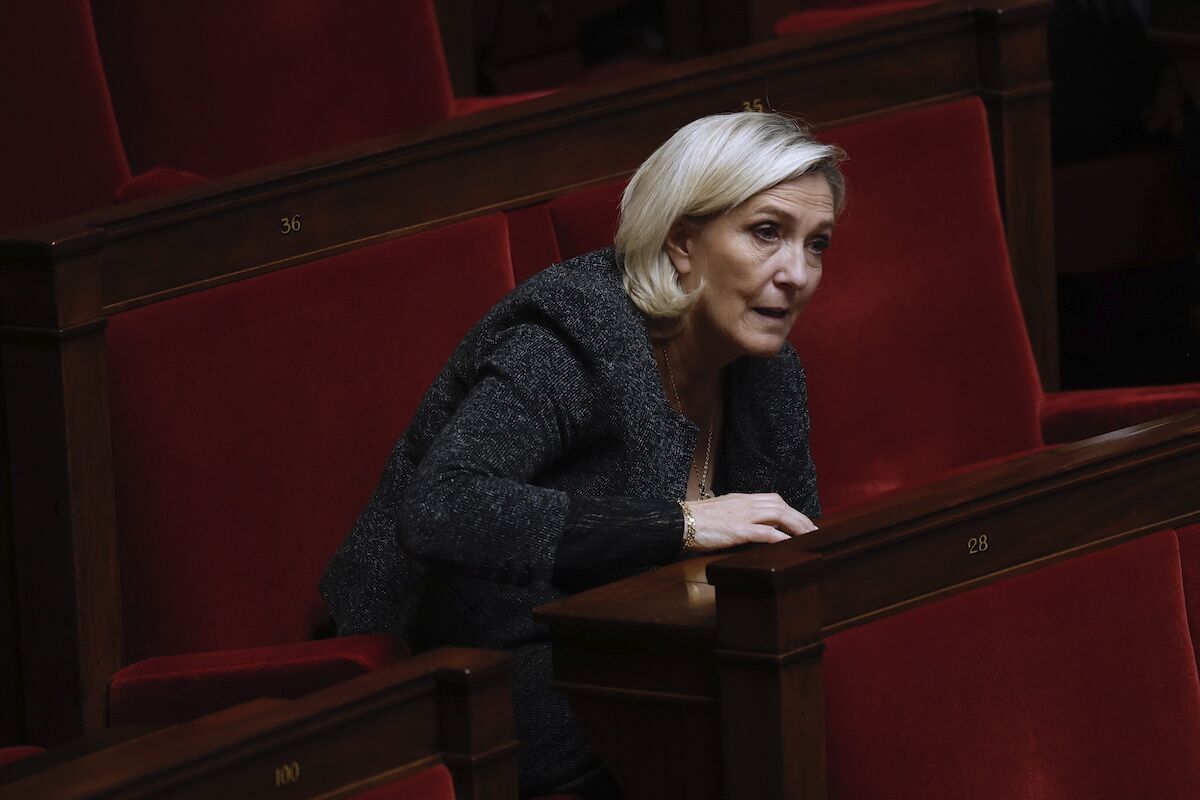 French parliament approves Le Pen resolution for the first time