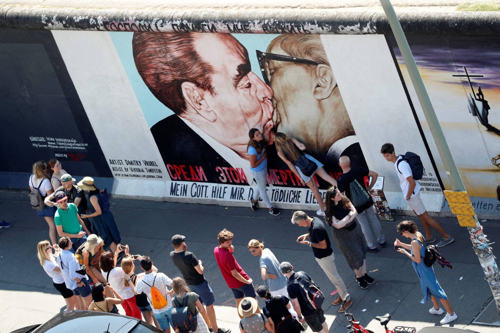 The woman who crossed the Berlin Wall hidden in a trunk