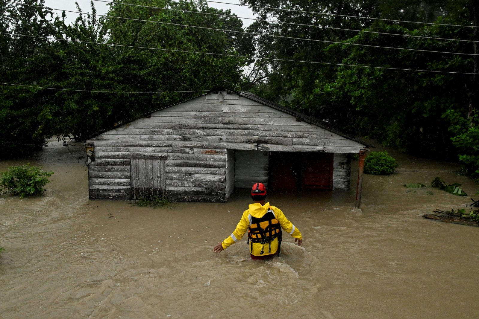 Cuba in impoverishment - Severe shortages and starvation wages