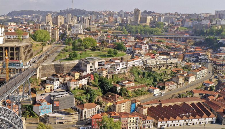 TGV between Porto and Oiã will require 230 expropriations