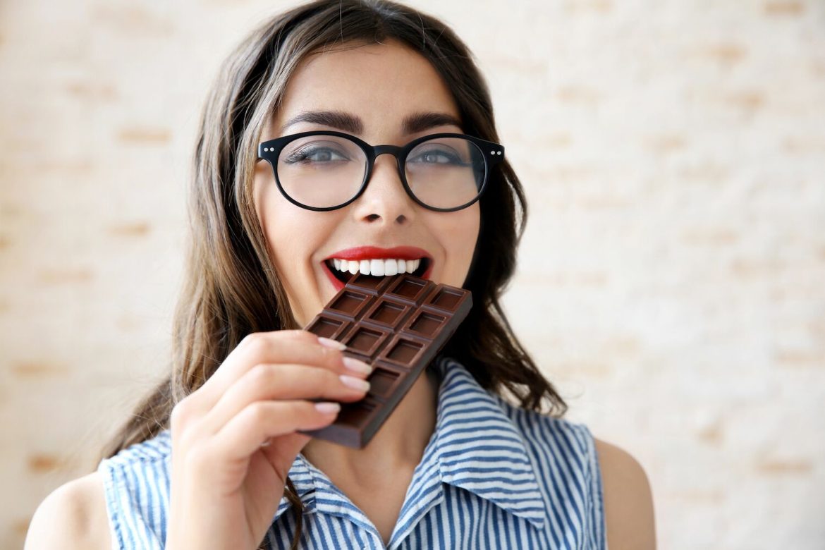 Before studying, eat dark chocolate: it's great for your memory
