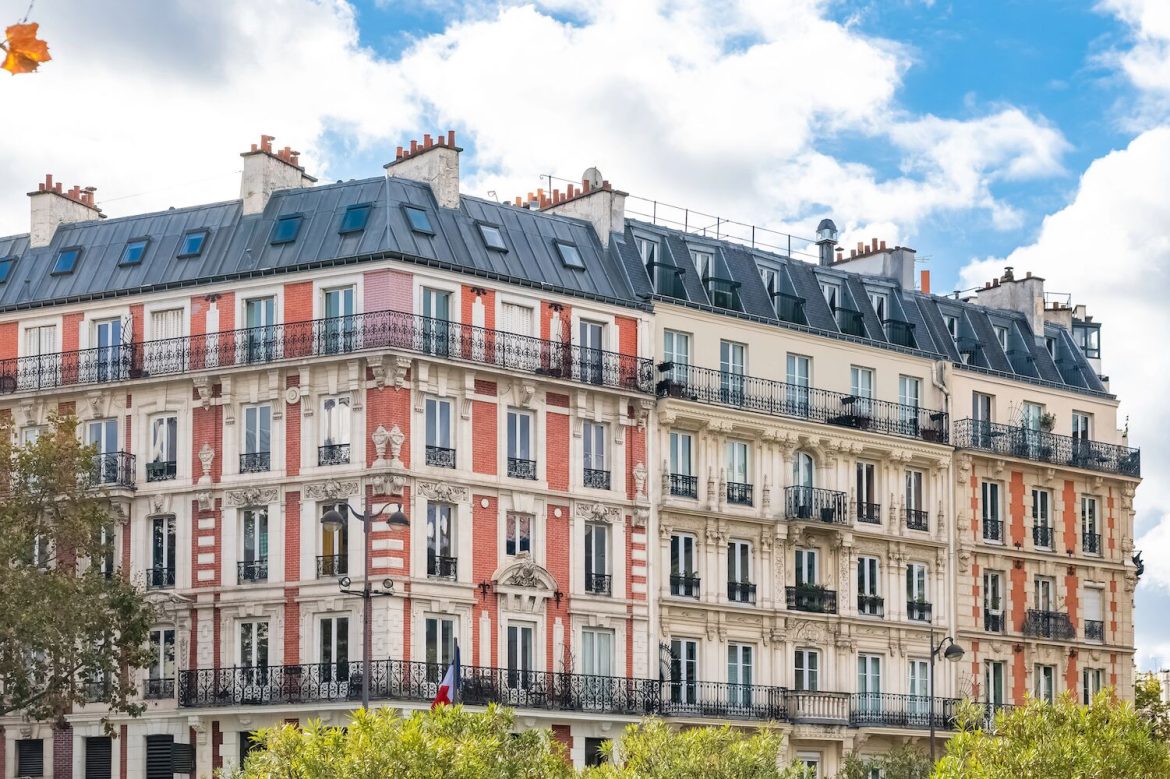 Zinc roofs: Paris' brand image is becoming (really) unbearable
