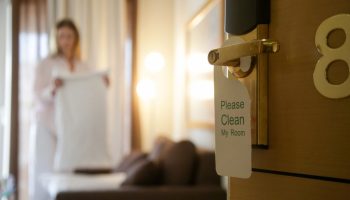 “Three things that disgust you.” What a former hotel maid says we should never do