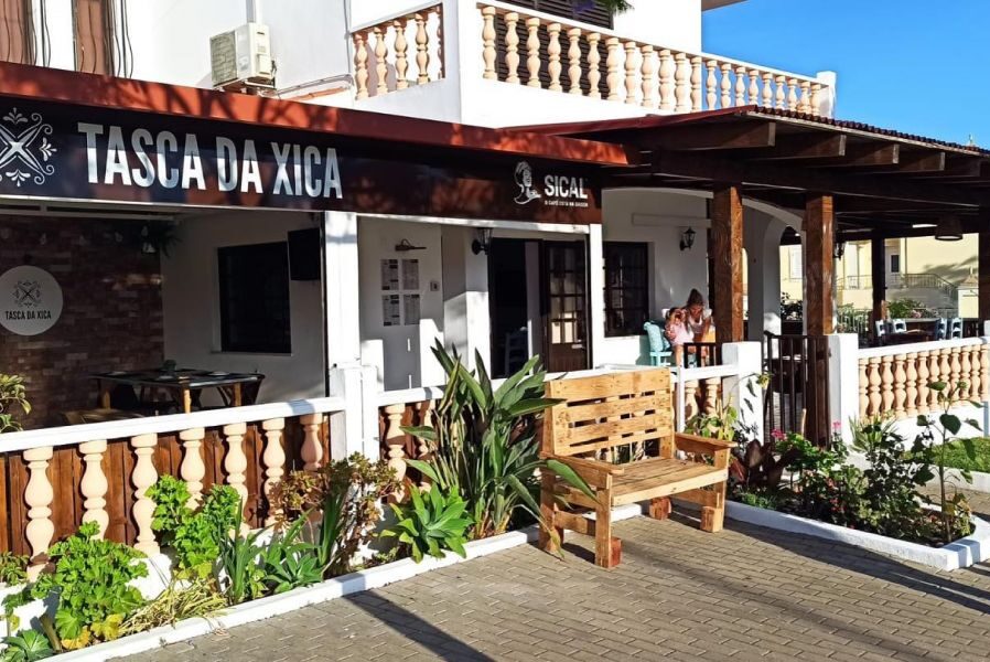 fachada de restaurante no Algarve
