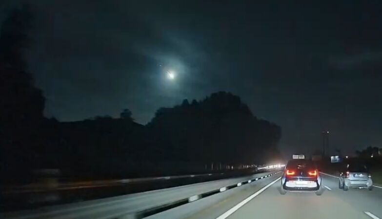 The meteor that left Portugal in the open