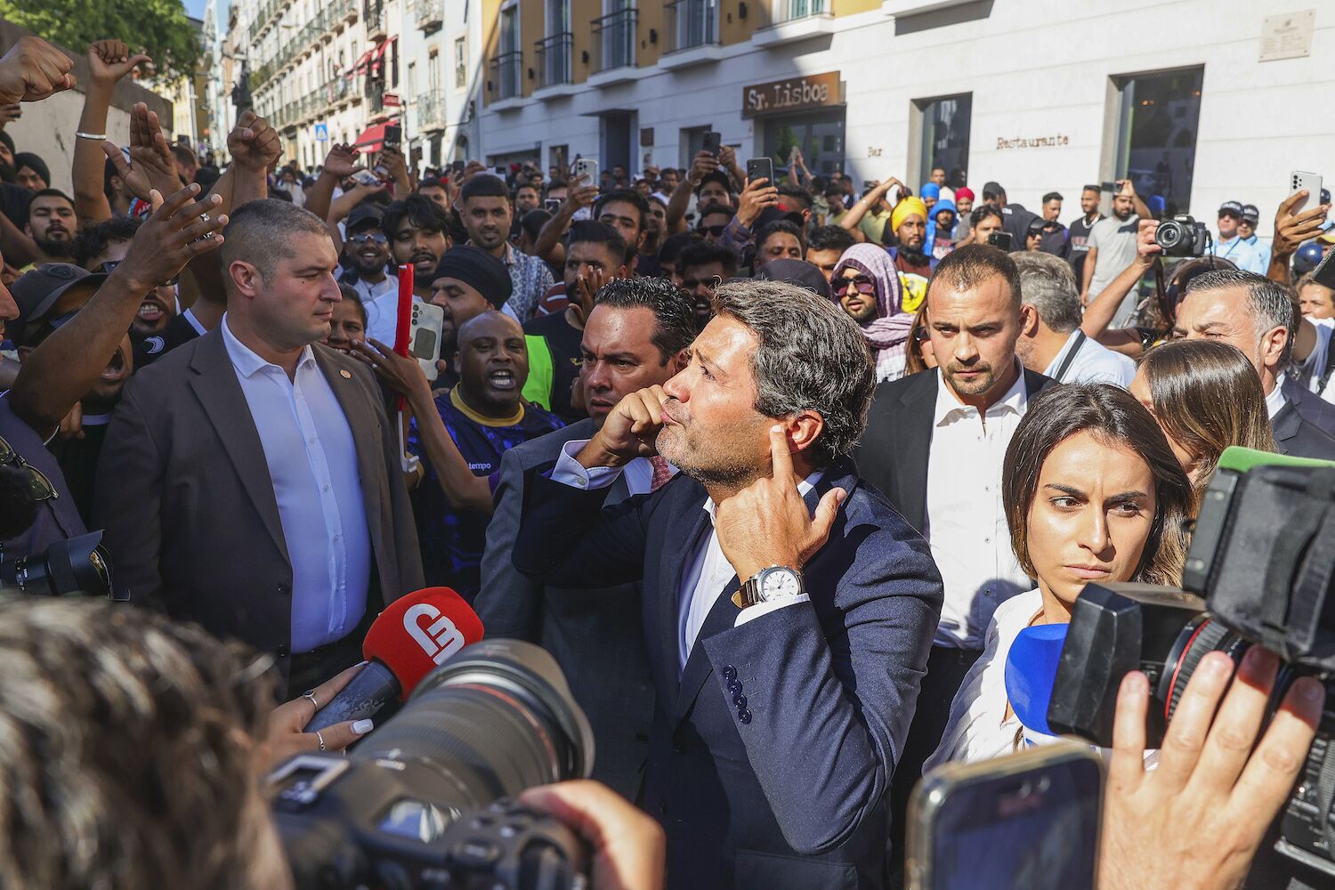 No, gypsies didn't whip horses in Portugal; Ventura showed video from Egypt