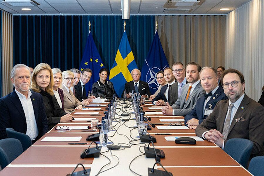 Sweden simulates war in unprecedented exercise this century (and communicates it in Russian)