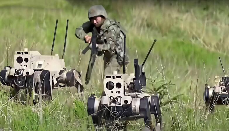 China is training an army of “mechanical wolves” and drones for the invasion of Taiwan