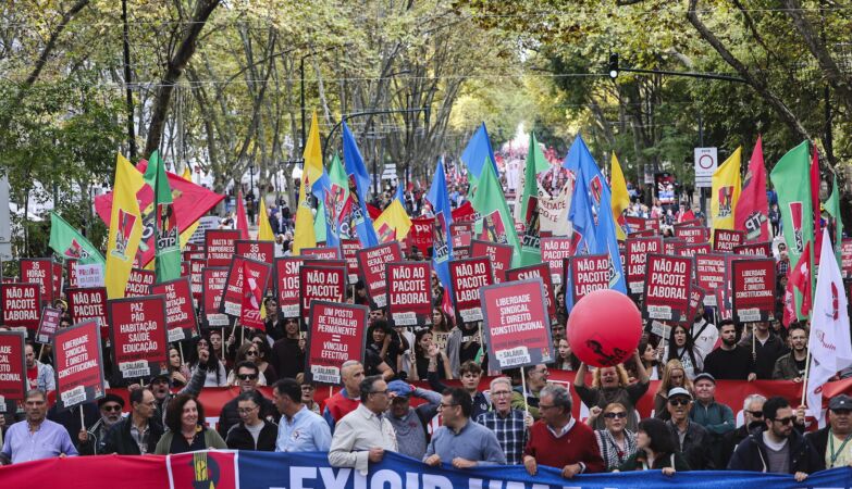 Against the “boss’s order”, general strike on December 11th