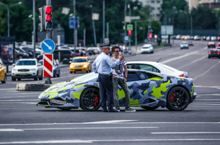 The hacker who stole millions of dollars revealed how he eluded the FBI for 10 years