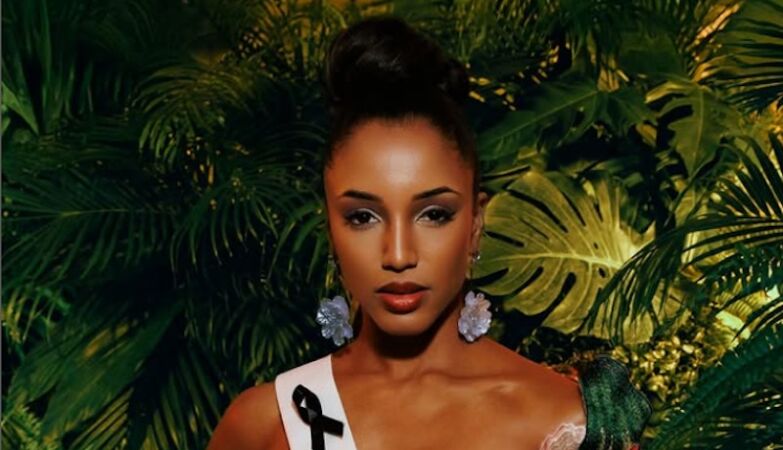 Scary fall and ends up on a stretcher; jurors abandon. A complicated Miss Universe