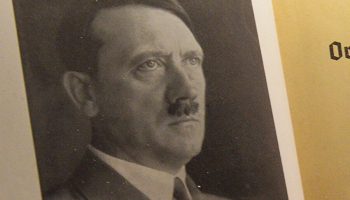 Did Hitler have a micropenis, autism, Jewish ancestry? Blood on the suicide couch was analyzed