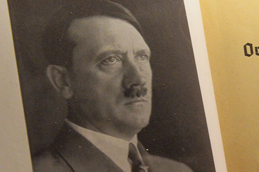 Did Hitler have a micropenis, autism, Jewish ancestry? Blood on the suicide couch was analyzed