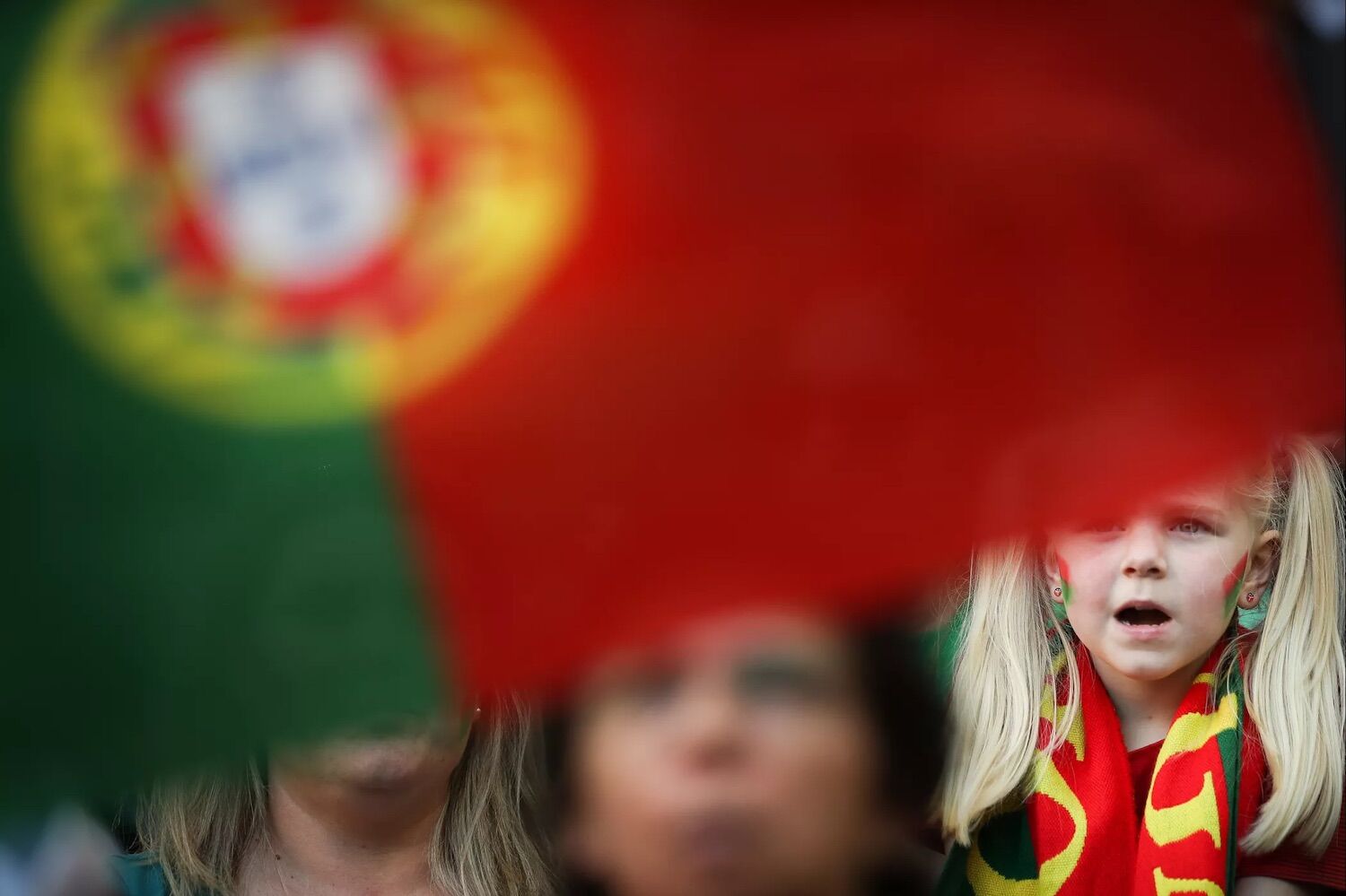 The “I want to go back to my mother’s arms” is becoming more real for the Portuguese in Germany