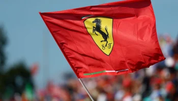 Ferrari leads the ranking of the most valuable teams in Formula 1; see the full list
