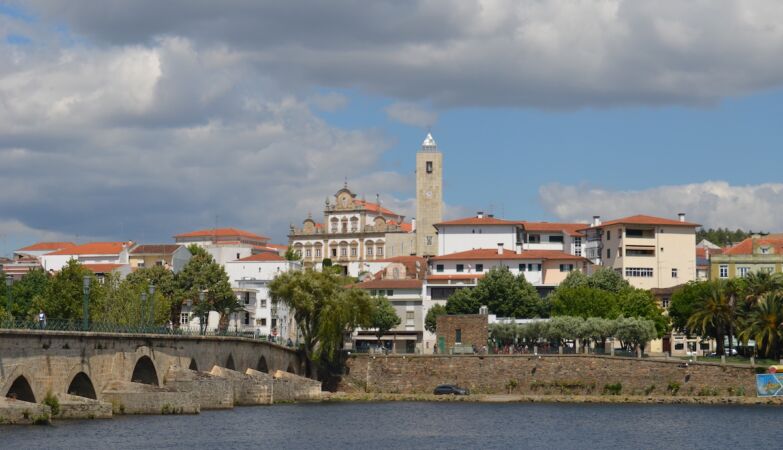 GNR military took drivers to the ATM to withdraw money from fines