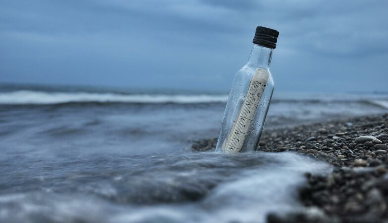 Messages in bottles from WWI soldiers found on Australian beach