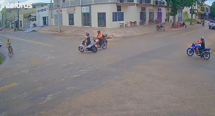 Accident between two motorcycles leaves gas delivery man and woman injured in the interior of Acre; VIDEO