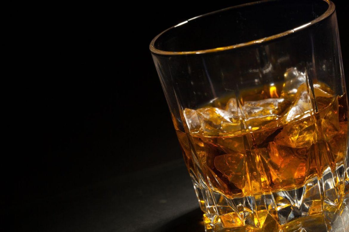 Alcohol and stroke: How does alcohol use affect the brain?
