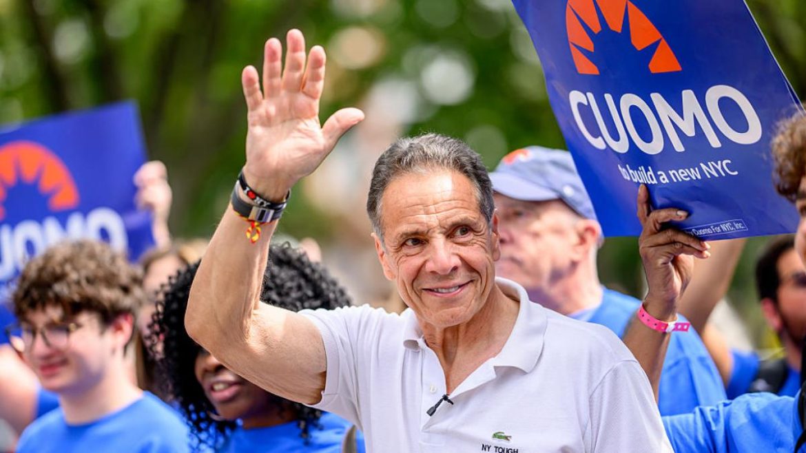 Let them talk about you even if it's 'Trump': the president embraces a "bad democrat" to prevent a Muslim "communist" from governing New York

