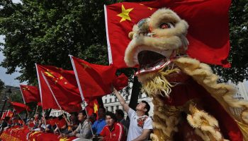 Διείσδυση της Κίνας στη Δύση: Aσφαλίζει ακόμη και μέλη της CIA