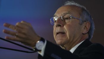 Marques Mendes ahead in a technical draw with Gouveia and Melo. Cotrim threatens Ventura