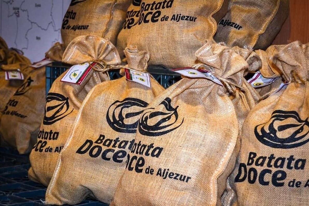 Flavors, music and tradition bring thousands together again at the Aljezur Sweet Potato Festival