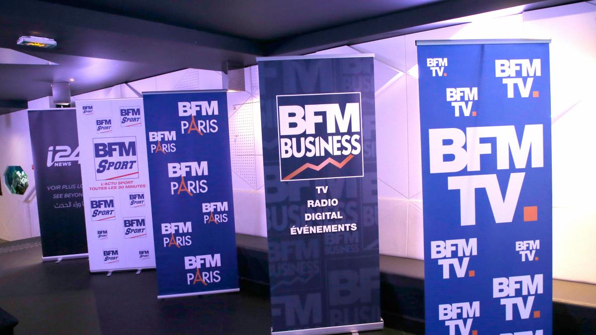 The headquarters of the French network BFM TV are evacuated due to a bomb threat