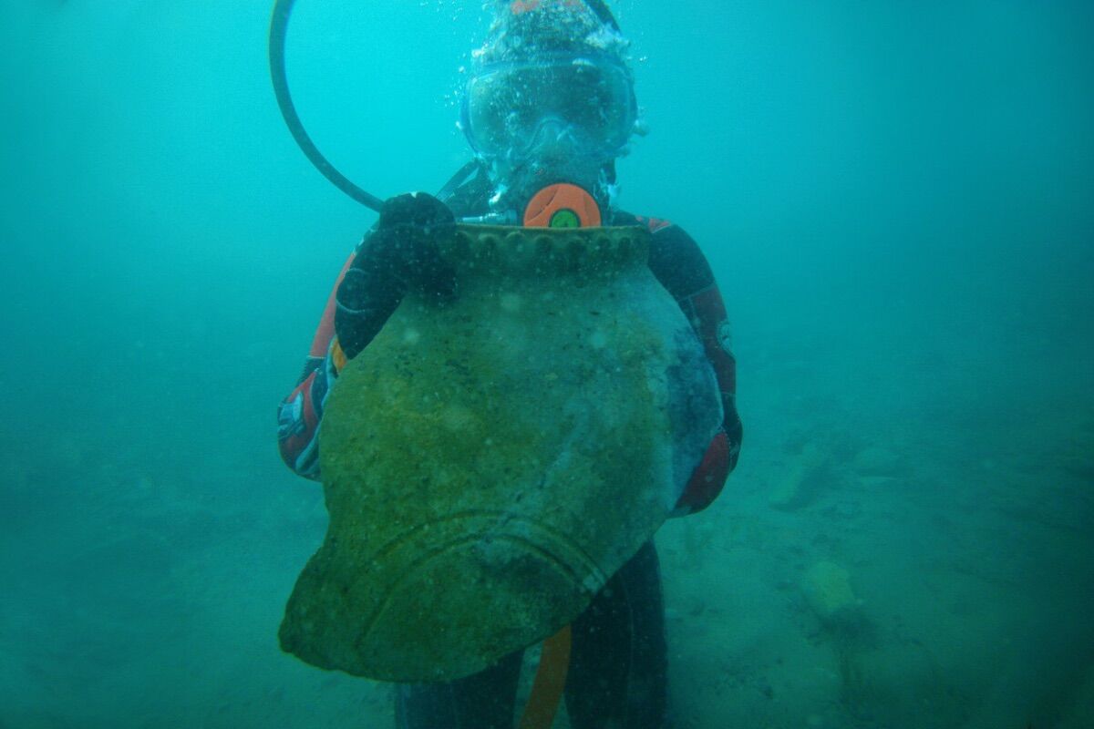 “Pompeii of Kyrgyzstan”: the incredible 800-year-old necropolis found in Lake Issyk-Kul