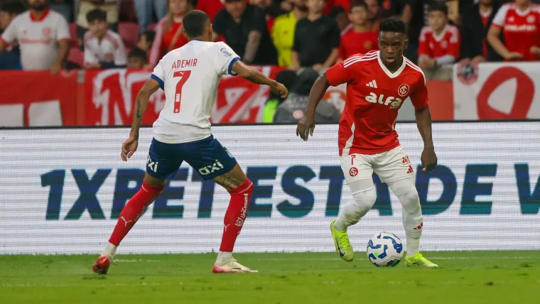 Por que Carbonero não está jogando Inter x Santos? image