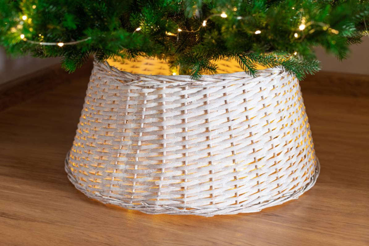Christmas tree base cover with basket