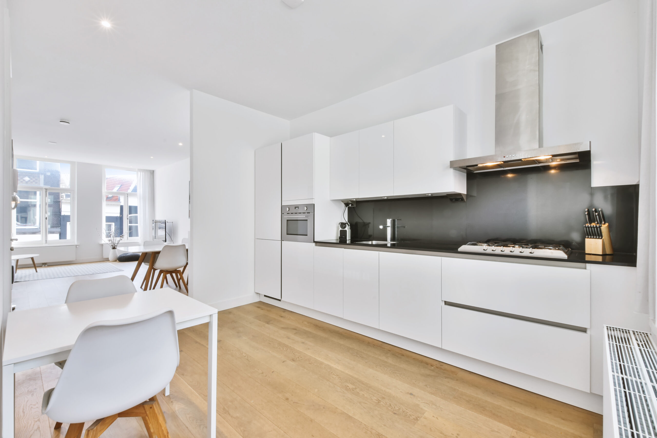 “It’s too strong”: expert warns about this product used by many that damages (a lot) the kitchen countertop