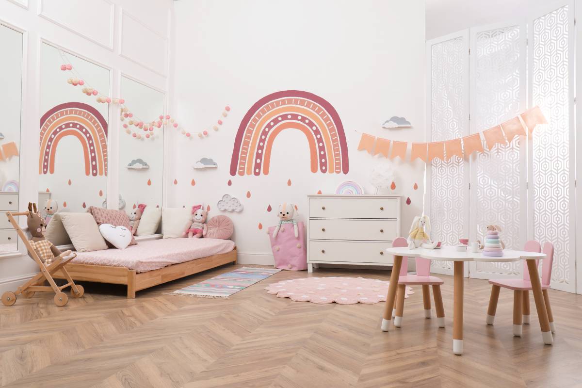 montessori bedroom with pink tones