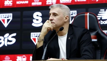 Crespo vai pedir demissão ou ser demitido do São Paulo? A situação do técnico após goleada para o Fluminense image
