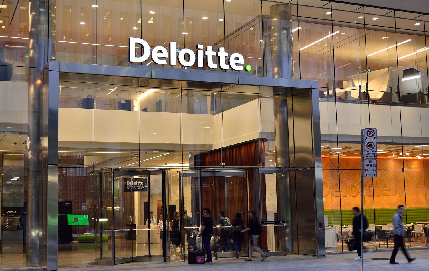 Deloitte's AI has gone crazy. Money paid for error-filled report returned to Australian government