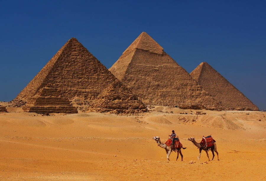 Strange anomaly discovered in one of the pyramids of Giza. Could be an unknown input
