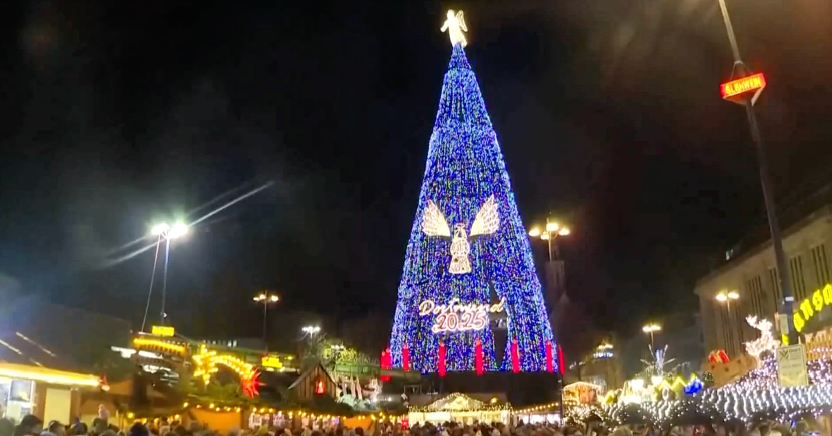 Dortmund celebrates the tallest Christmas tree in the world… but Ermesinde surpasses the mark