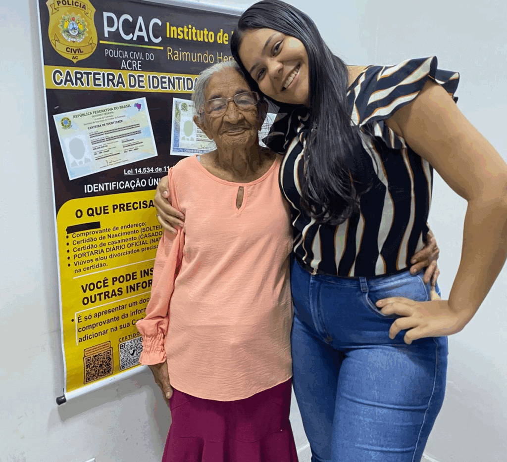 102-year-old woman issues new Identity Card in a municipality in the interior of Acre