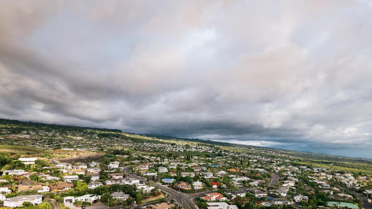 A paradisiacal island that many Spaniards would like to go to is 'closing' its doors to the less well-off