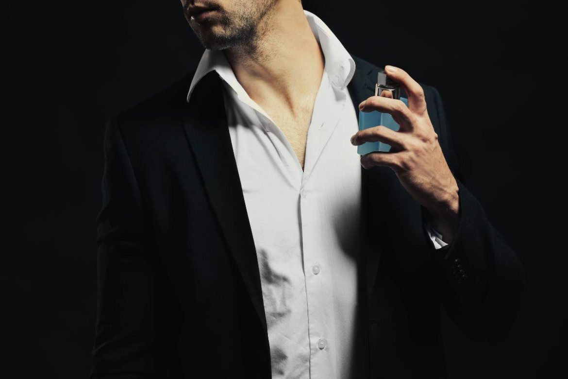 Which men's perfume to choose for winter: the best aromas that will give you warmth and confidence
