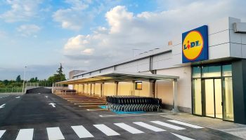 Lidl worker fired for being caught sneaking products into his car: court had the last word