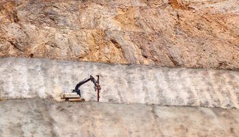 Could Portugal be next? Spaniards want early retirement without penalties for workers in this sector