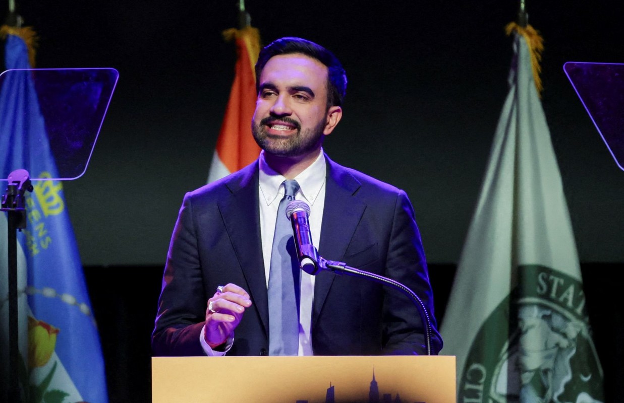 Τραμπ: Παρεμβαίνει στις εκλογές της Ν. Υόρκης υπέρ του Κουόμο, κατά του «κομμουνιστή» Μαμντάνι