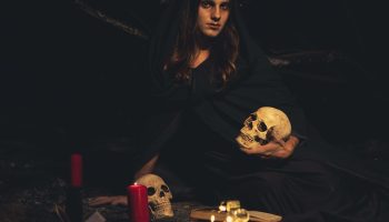 Wednesday's Inspirational Energy (November 26): Discover the zodiac signs that are ready to overcome unexpected obstacles! Who will seize this day and triumph over adversity? Find out which signs are on high alert and ready to turn possible difficulties into extraordinary victories!