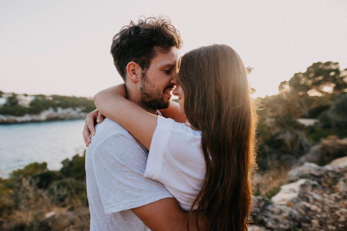 The language of love by date of birth: how it unfolds according to your zodiac sign