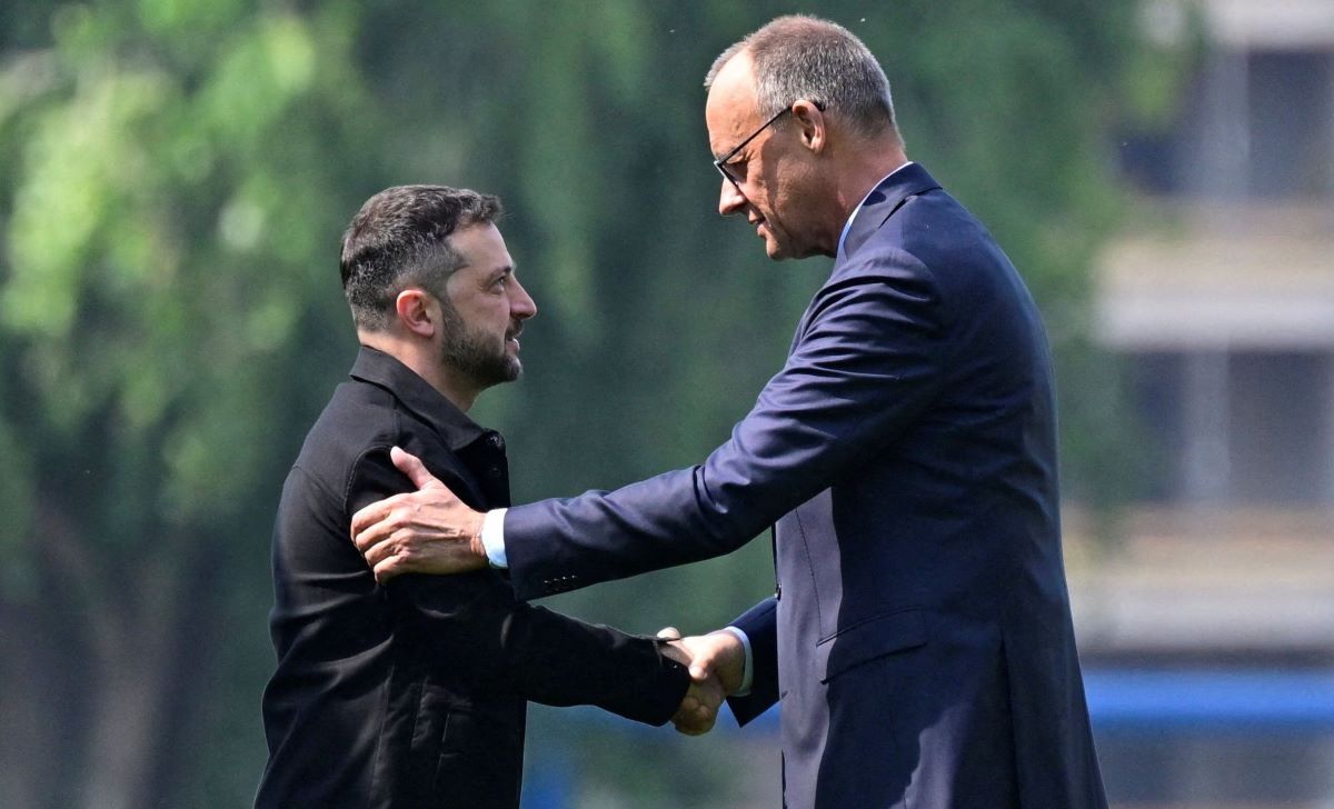 Ουκρανία: Τα λεφτά στερεύουν, οι Ρώσοι πιέζουν – Τα ανοιχτά μέτωπα Ζελένσκι